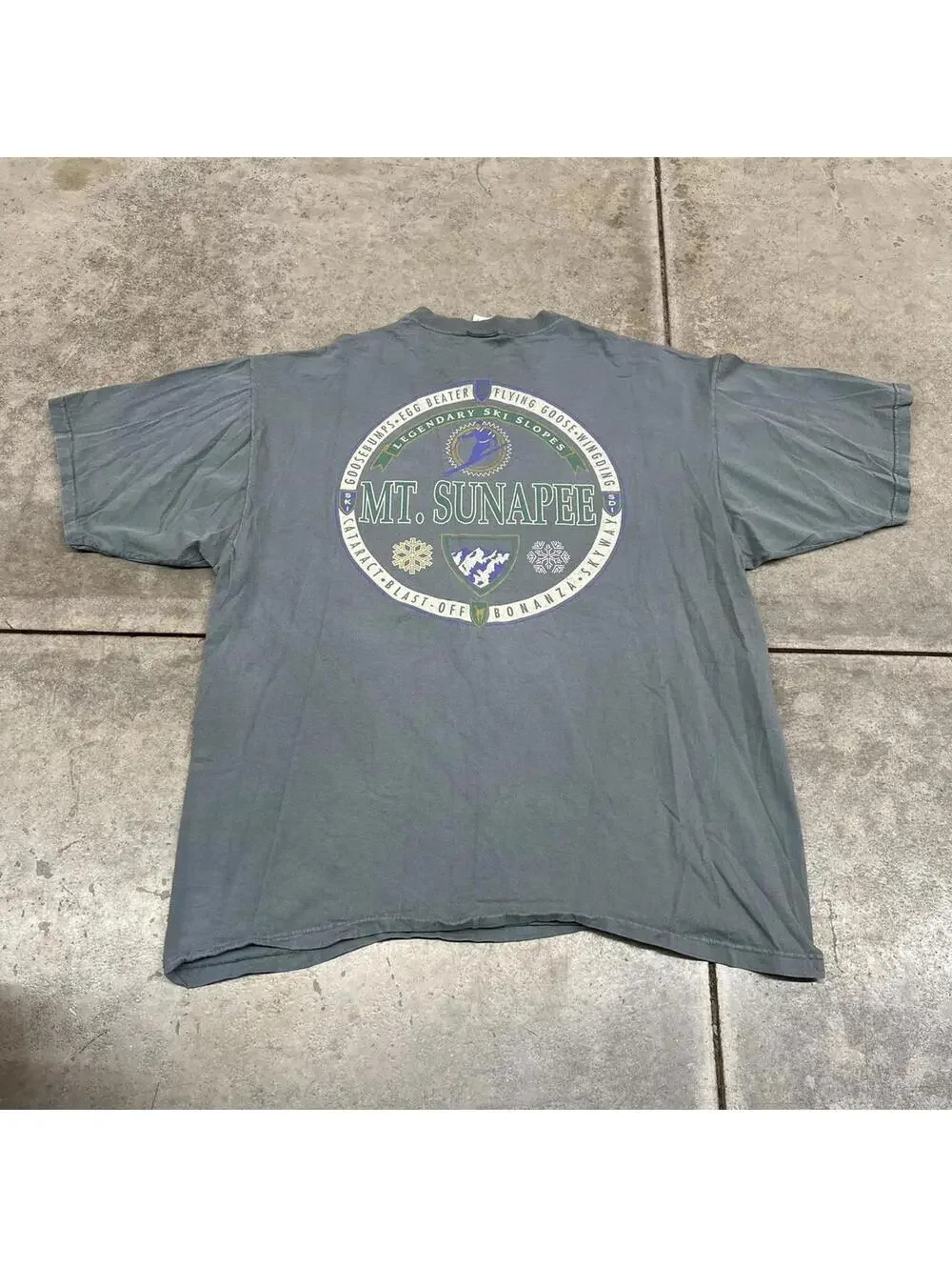 vintage mt sunapee skiing made in usa green destination shirt size xl